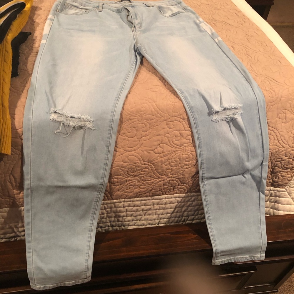 Women’s Jeans